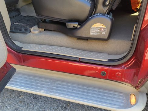 Used 2005 Ford Excursion Eddie Bauer image 14