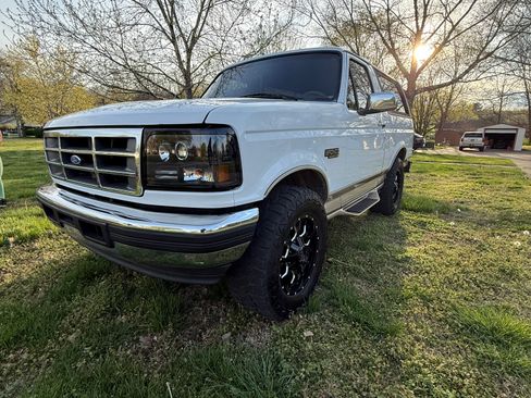 Used 1996 Ford Bronco image 5