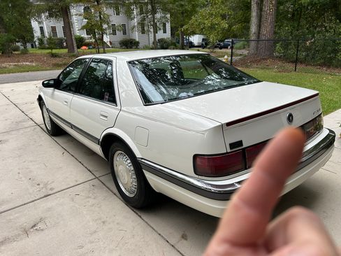 Used 1992 Cadillac Seville FWD image 6