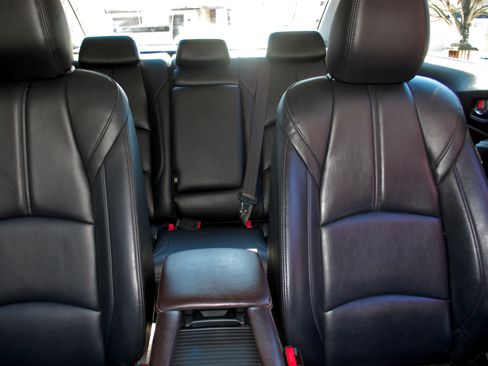 Used 2018 MAZDA MAZDA3 Touring image 27