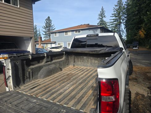 Used 2018 GMC Sierra 2500 SLT image 17