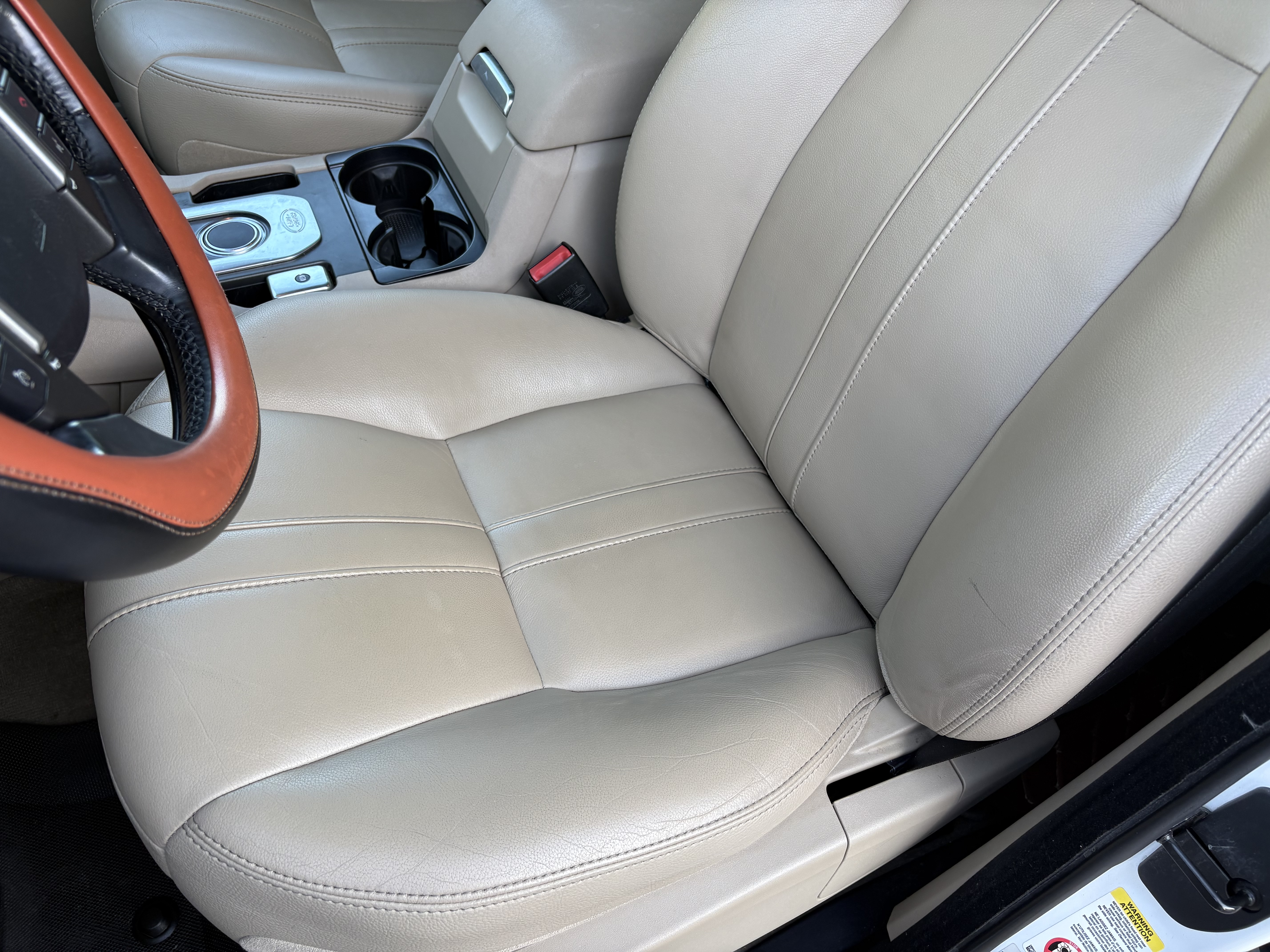 Used 2015 Land Rover LR4 HSE AWD/4WD image 10