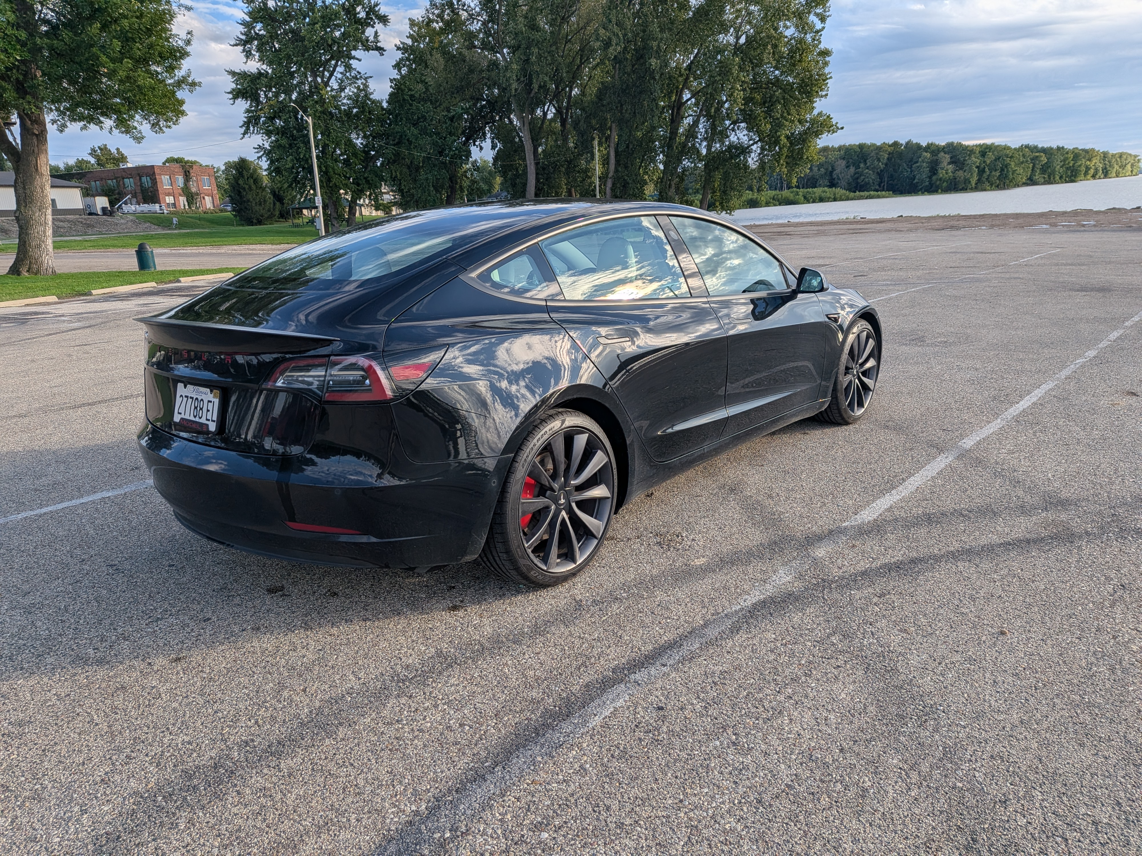 Used 2020 Tesla Model 3 Performance AWD/4WD image 9