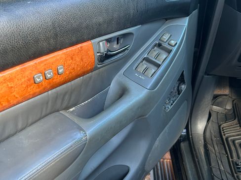 Used 2006 Lexus GX 470 image 4