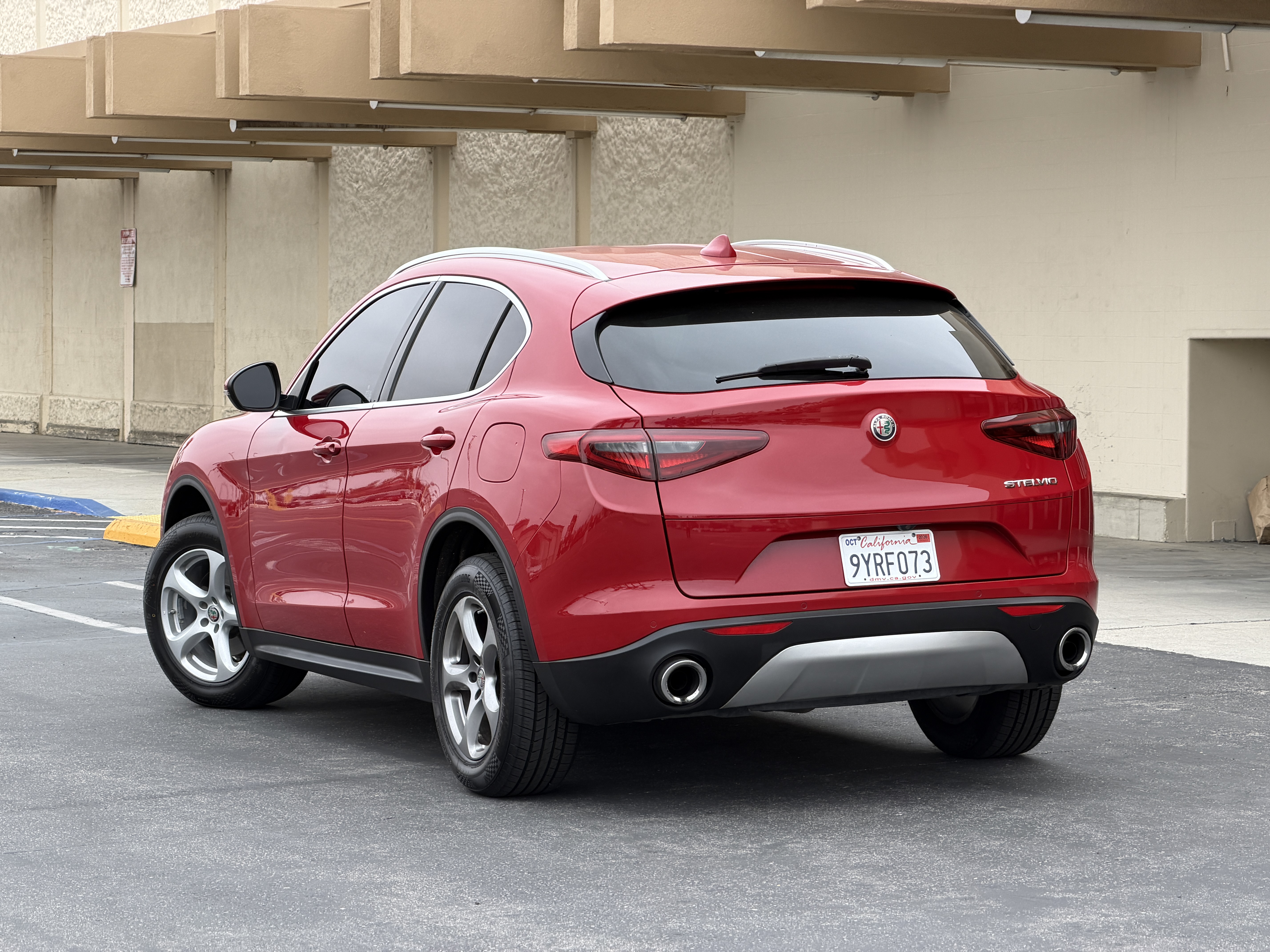 Used 2021 Alfa Romeo Stelvio Sprint RWD image 28