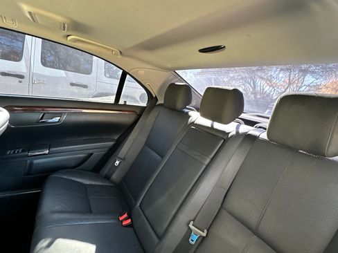 Used 2008 Mercedes-Benz S 550 4MATIC image 8
