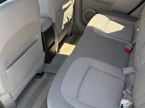 Used 2010 Nissan Rogue SL FWD image 15