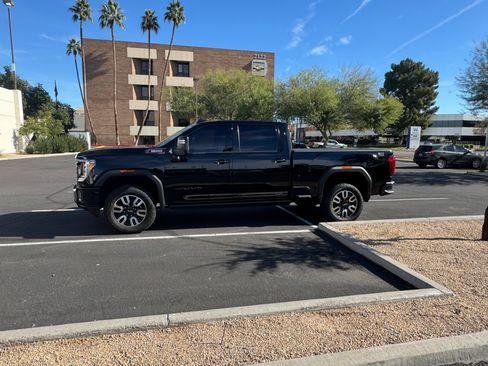Used 2023 GMC Sierra 2500 AT4 w/ Gooseneck/5TH Wheel Package image 16