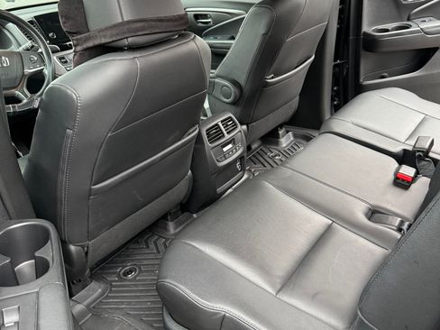 Used 2020 Honda Pilot EX-L image 4