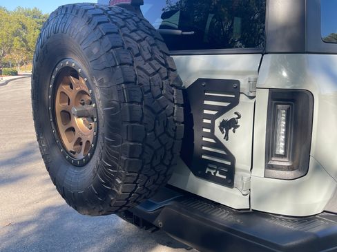 Used 2022 Ford Bronco Black Diamond image 8