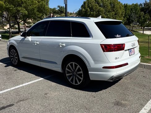 Used 2018 Audi Q7 3.0T Prestige w/ Prestige Package AWD/4WD image 12