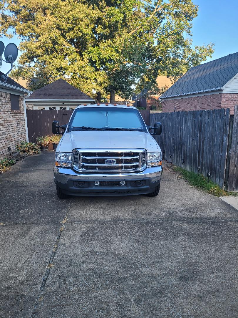Used 2002 Ford F350 2WD Crew Cab DRW Super Duty image 1