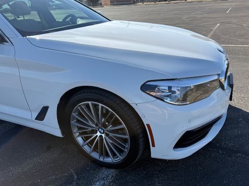 Used 2019 BMW 530i w/ Convenience Package image 9