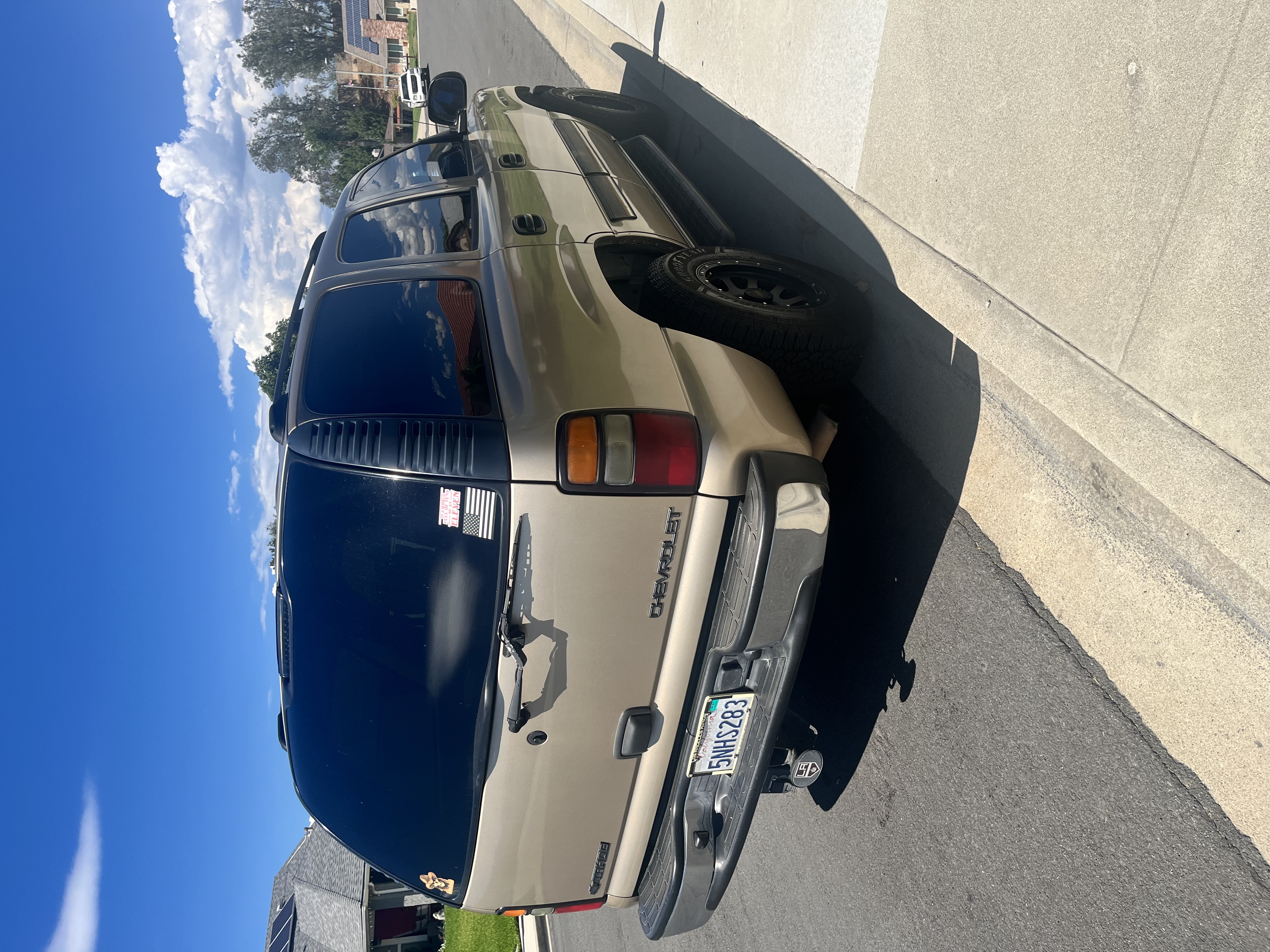 Used 2005 Chevrolet Tahoe LS w/ Preferred Equipment Group RWD image 10