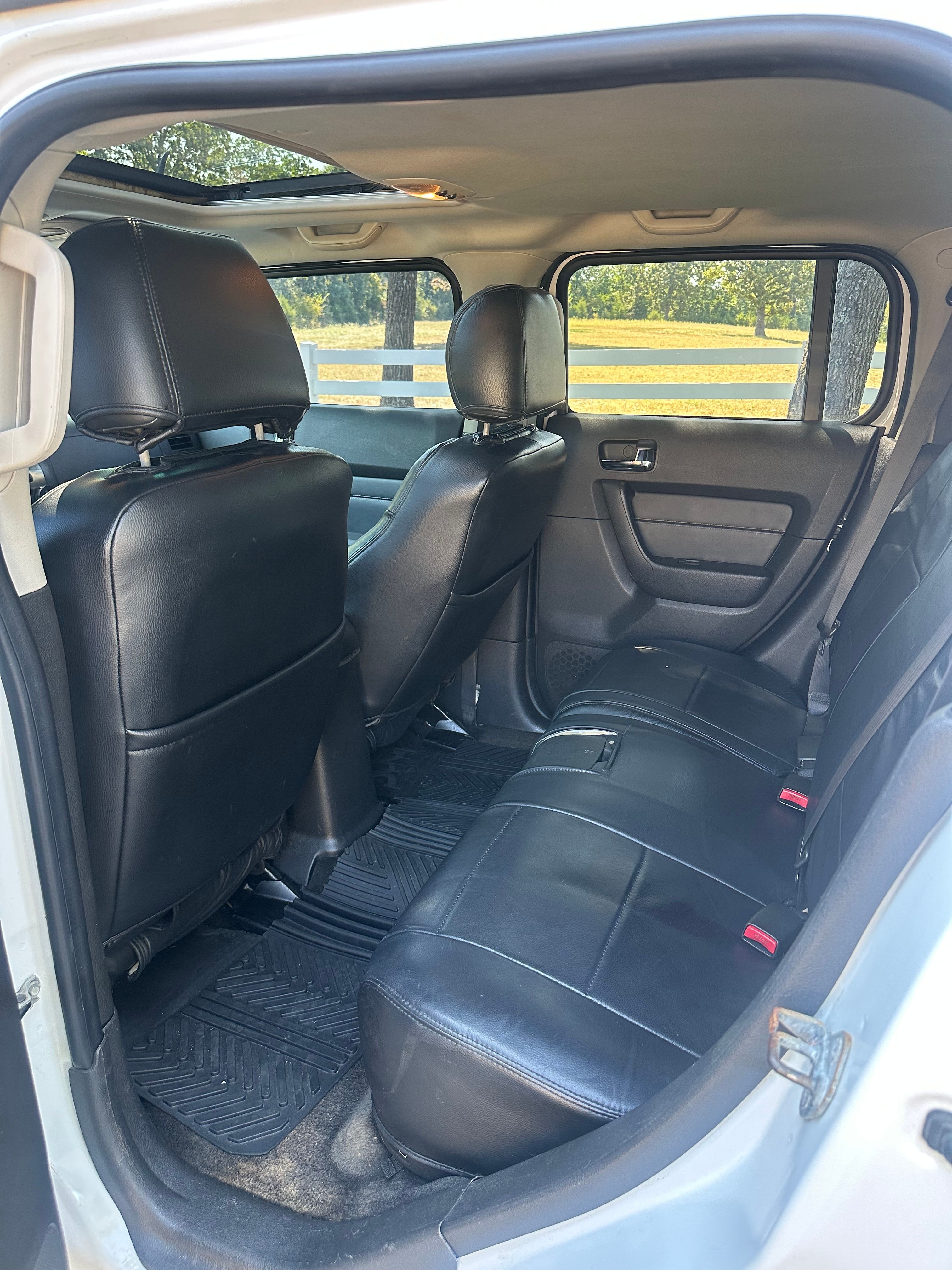 Used 2009 HUMMER H3 Luxury AWD/4WD image 8