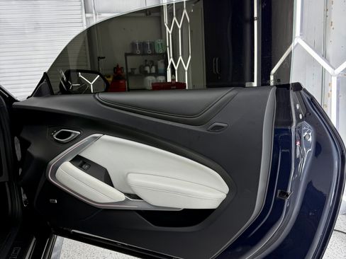 Used 2016 Chevrolet Camaro SS image 11