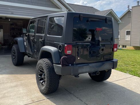 Used 2016 Jeep Wrangler Unlimited Sport w/ Quick Order Package 24S AWD/4WD image 4