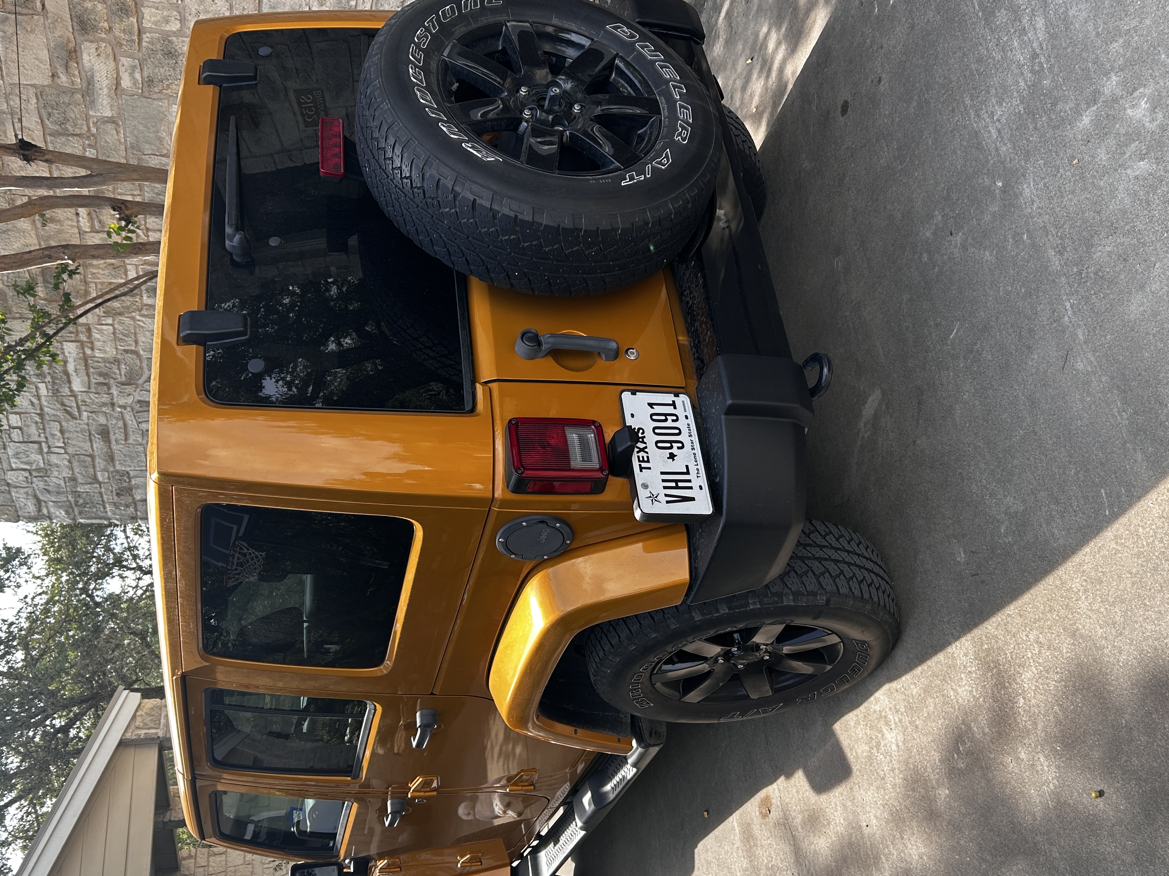Used 2014 Jeep Wrangler Unlimited Sahara AWD/4WD image 4