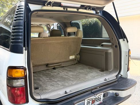 Used 2002 Chevrolet Suburban LS RWD image 23