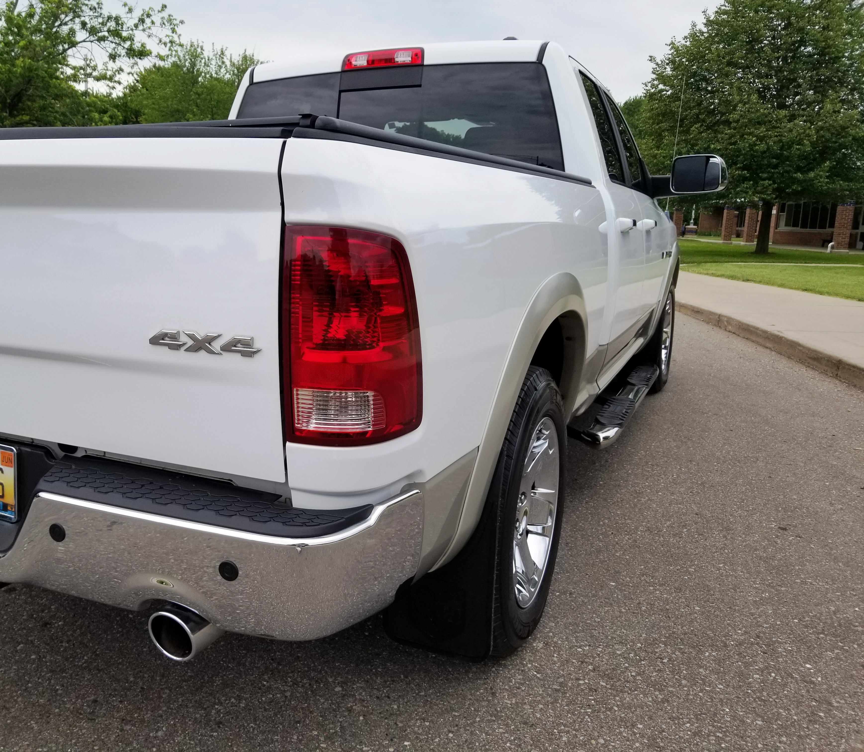 Used 2010 Dodge Ram 1500 Truck Laramie w/ Protection Group AWD/4WD image 8
