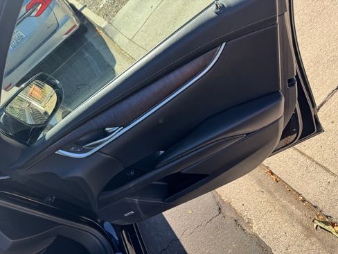 Used 2019 Cadillac XTS Luxury image 13