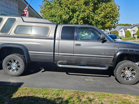 Used 2001 Dodge Ram 1500 Truck Long Bed image 2