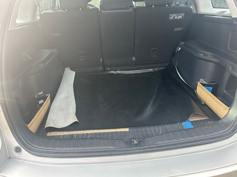 Used 2010 Honda CR-V LX image 9