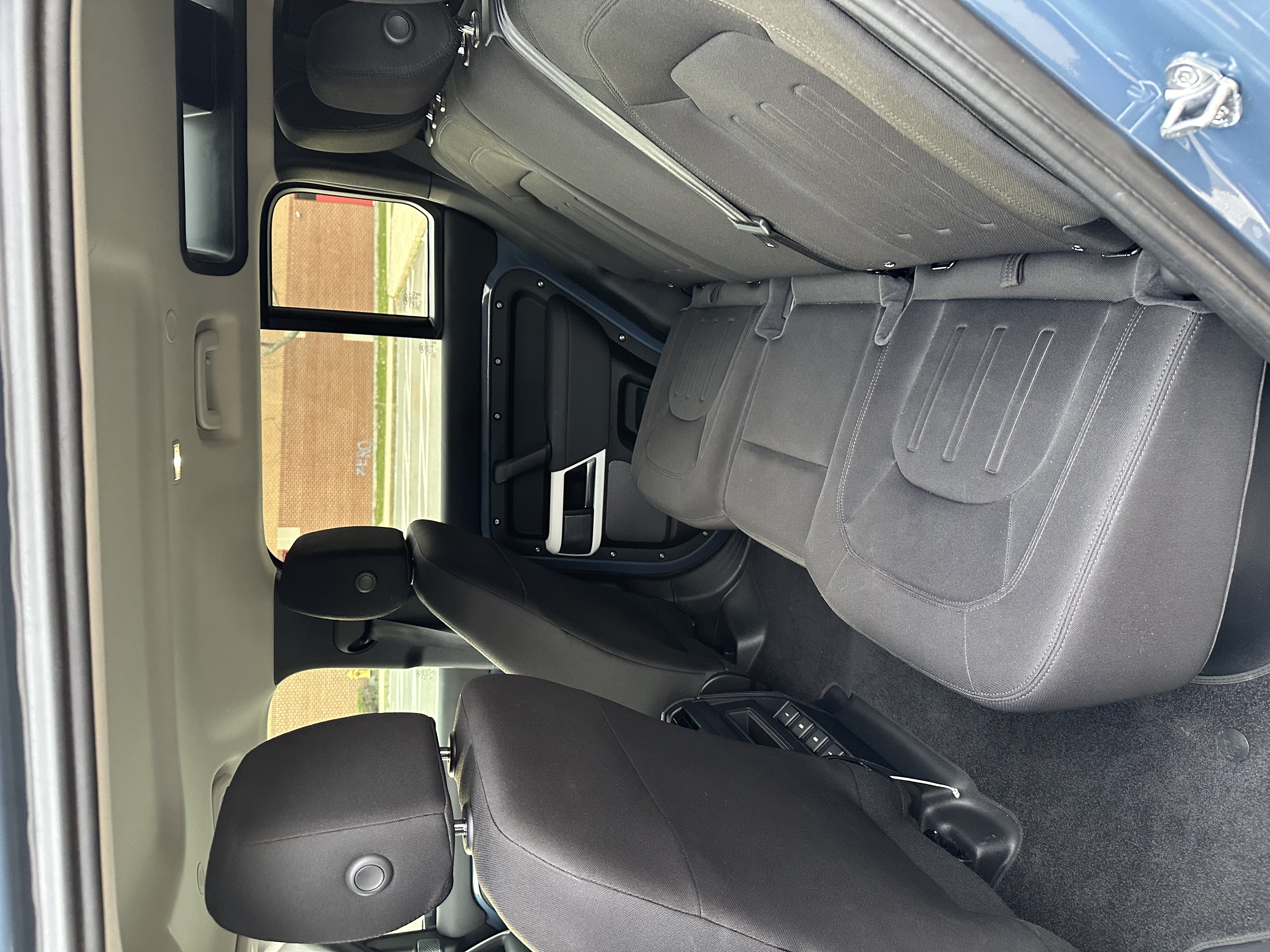 Used 2020 Land Rover Defender 110 AWD/4WD image 6