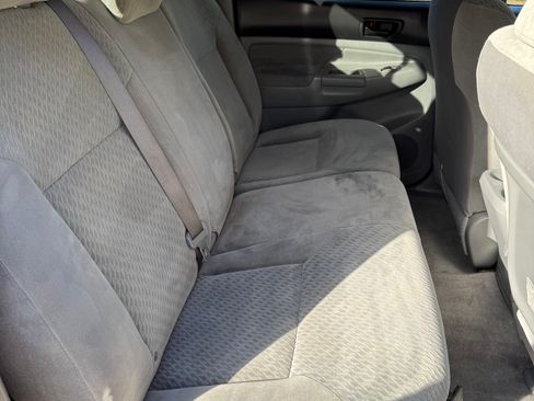 Used 2009 Toyota Tacoma PreRunner image 17