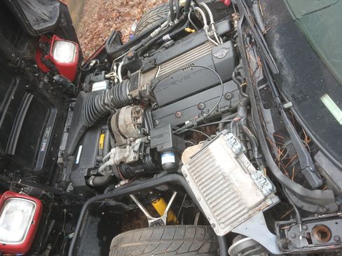 Used 1996 Chevrolet Corvette Coupe image 10