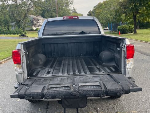 Used 2010 Toyota Tundra 4x4 CrewMax w/ TRD Off-Road Pkg image 11