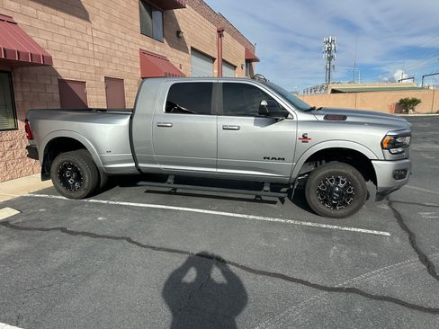 Used 2022 RAM 3500 Limited image 16