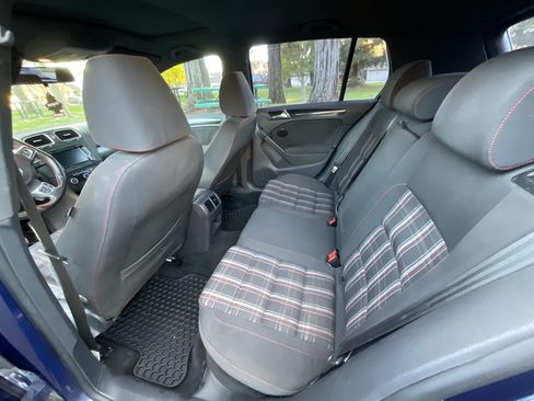 Used 2012 Volkswagen GTI 4-Door FWD image 12