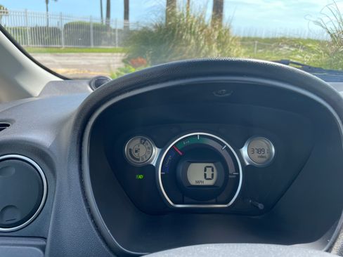Used 2017 Mitsubishi i ES RWD image 15