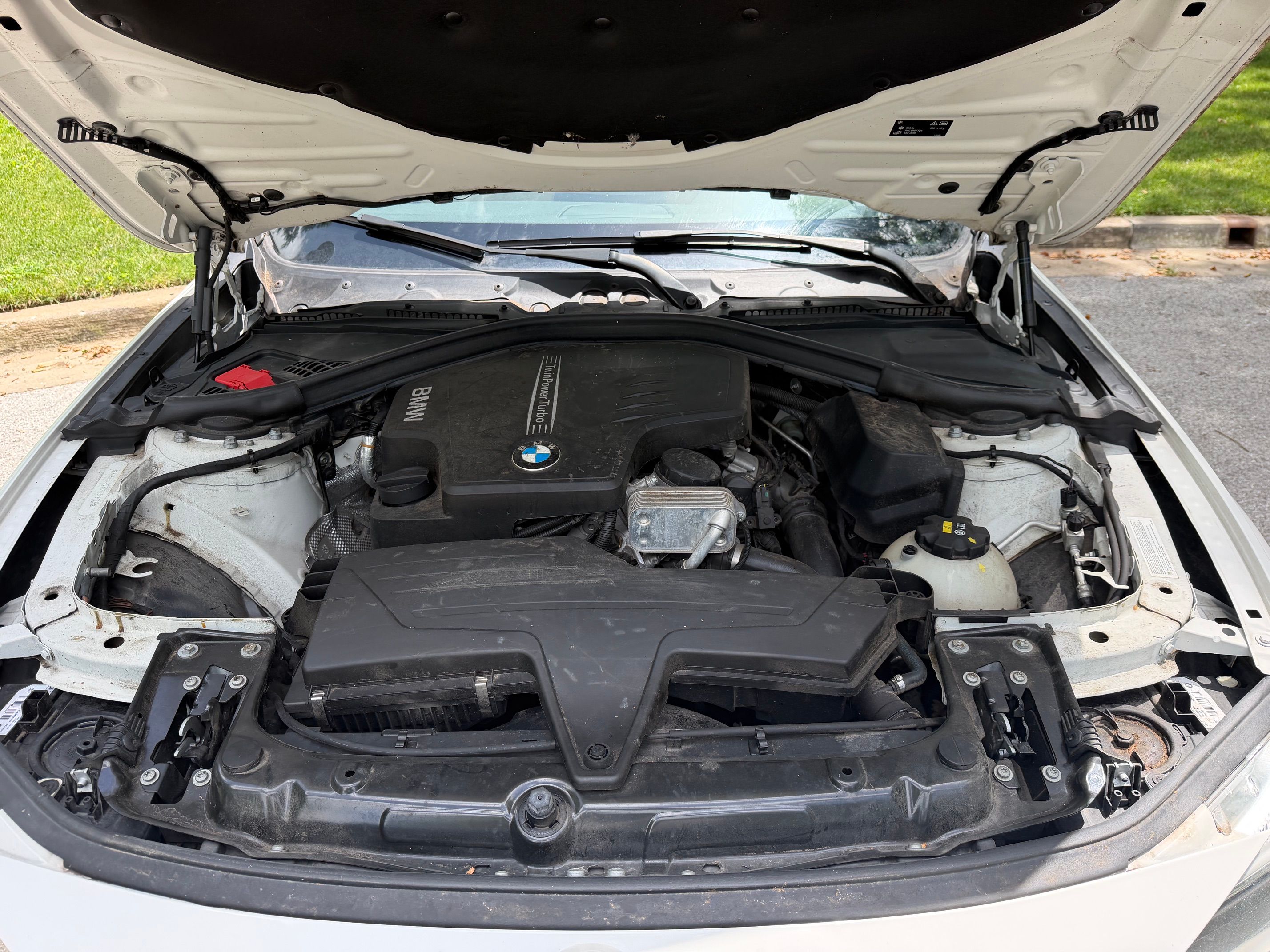 Used 2016 BMW 320i Sedan RWD image 12