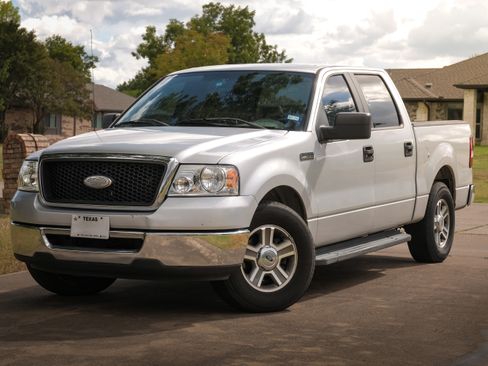 Used 2007 Ford F150 XLT image 1