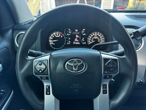Used 2018 Toyota Tundra SR5 image 17