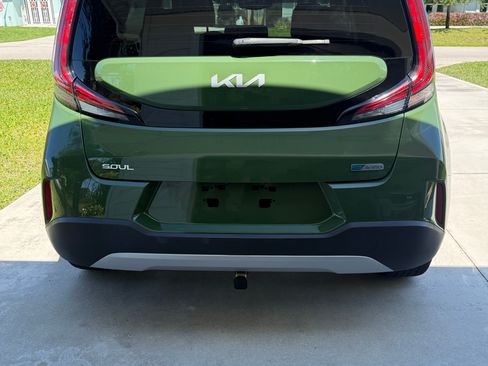Used 2023 Kia Soul EX image 5