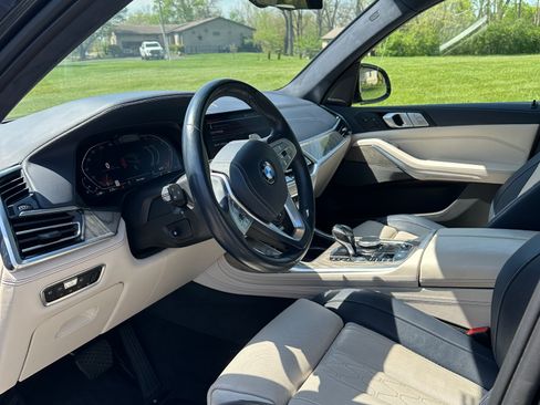 Used 2019 BMW X7 xDrive50i w/ Dynamic Handling Package AWD/4WD image 15