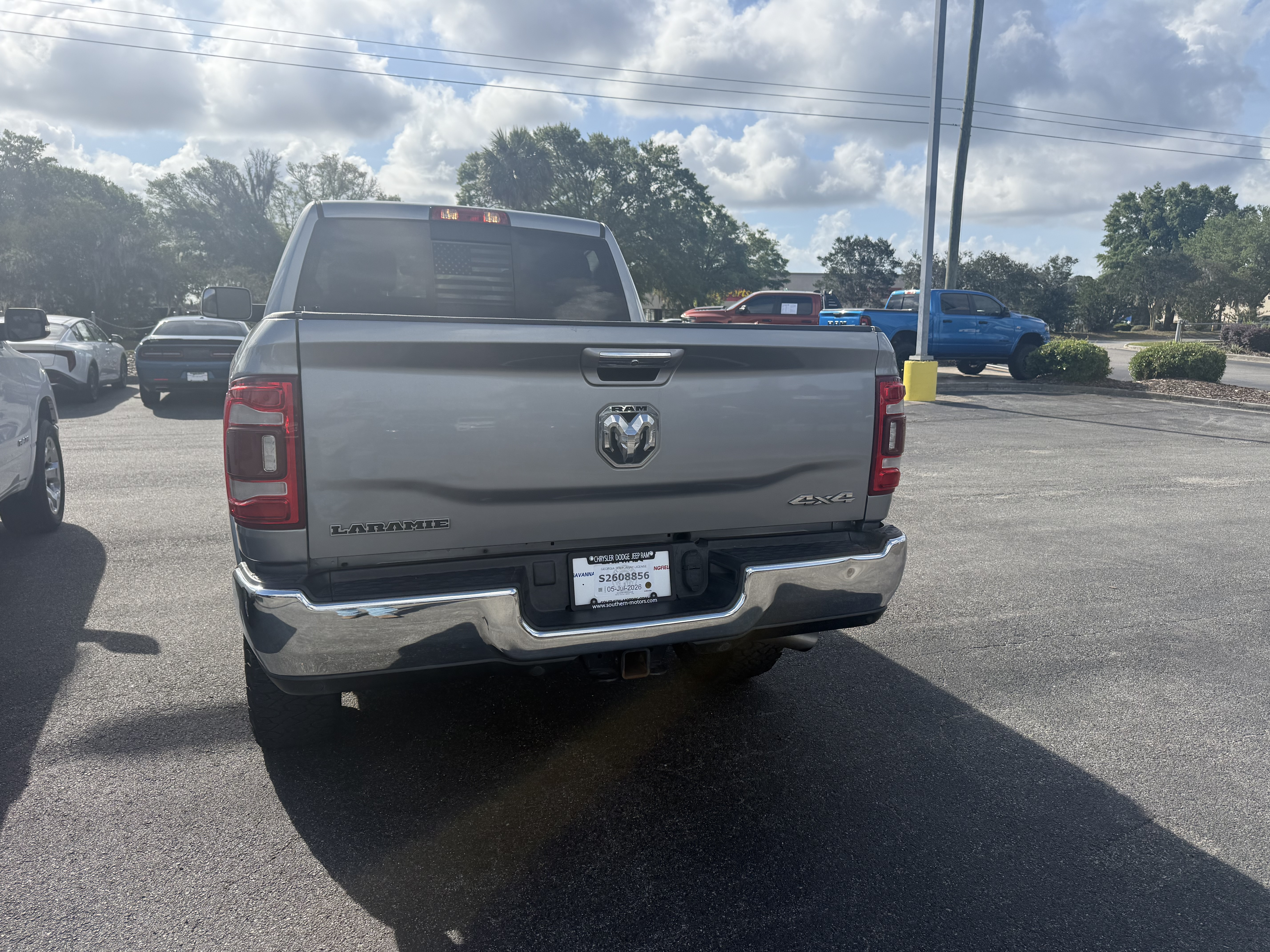 Used 2021 RAM 2500 Laramie AWD/4WD image 2