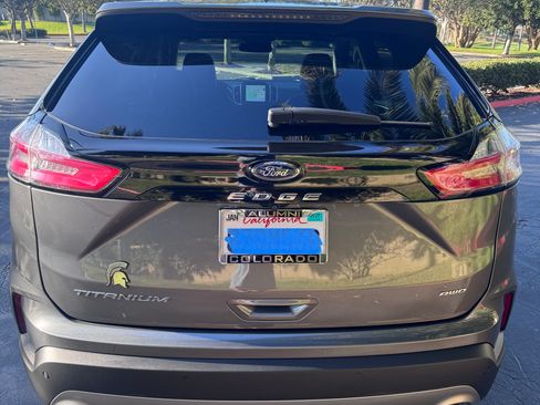 Used 2021 Ford Edge Titanium AWD/4WD image 4