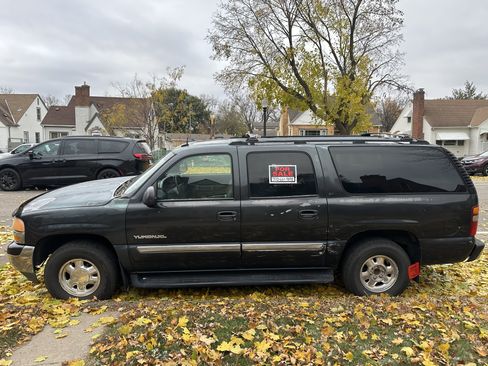 Used 2003 GMC Yukon XL SLT w/ 1SD Preferred Equipment Group image 5