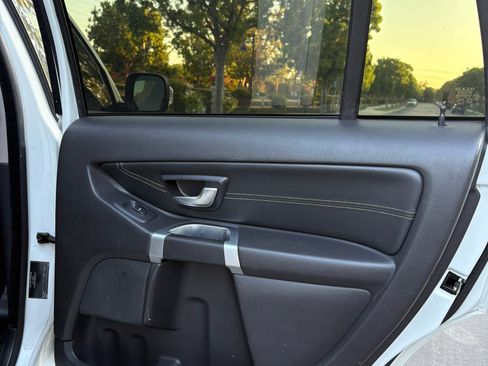 Used 2013 Volvo XC90 3.2 R-Design image 18