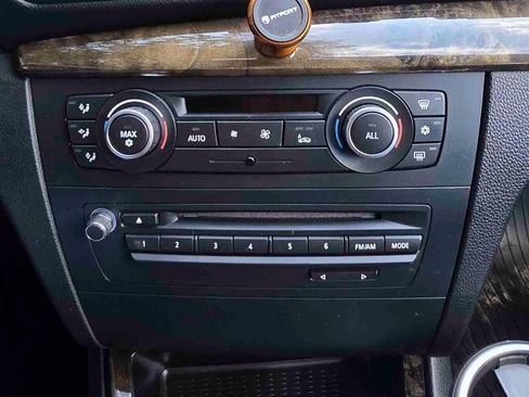 Used 2012 BMW 135i Coupe image 13