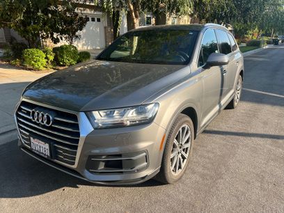 Used 2017 Audi Q7 3.0T Premium Plus w/ Premium Plus Package