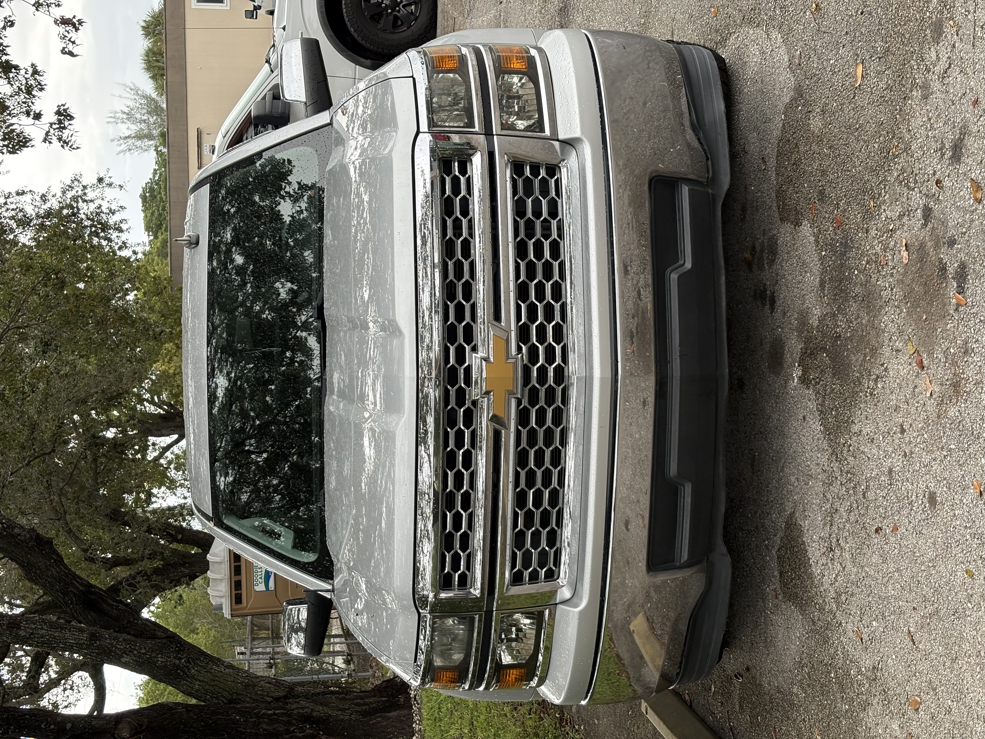 Used 2015 Chevrolet Silverado 1500 LT RWD image 1
