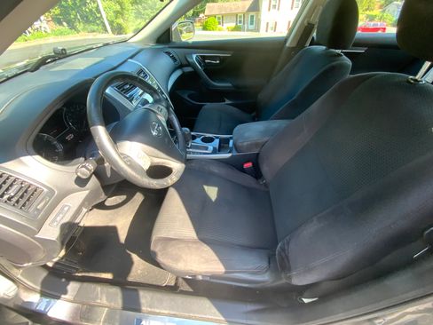 Used 2014 Nissan Altima 2.5 SV FWD image 13