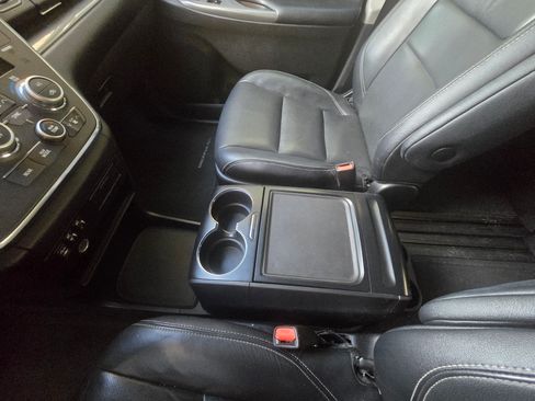 Used 2015 Toyota Sienna SE Premium image 11