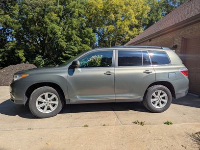 Used 2012 Toyota Highlander SE