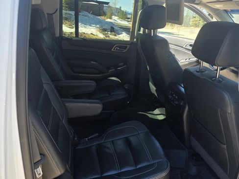 Used 2019 GMC Yukon XL Denali image 12